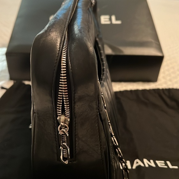 Chanel purse! - Picture 7 of 16